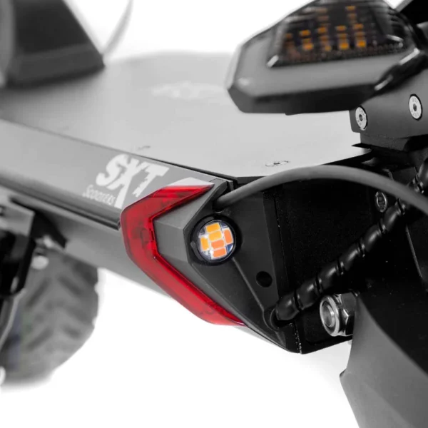 escbstpr_sxt_beast_pro_reflektor_lampe_940x