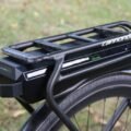 ebv-bosch-gepaecktraeger-akku-active-performance-ebike-lifestyle-4_3840x2160